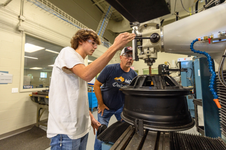 Computerized Manufacturing and Machining